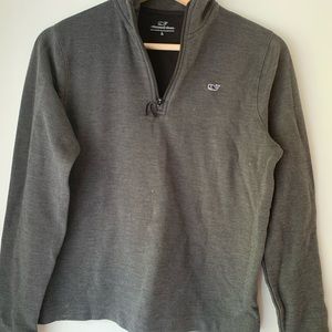 Boy’s vineyard vines pullover